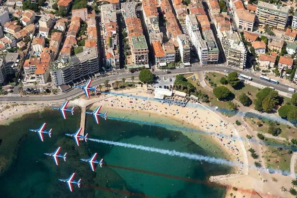 L'Escale Mourillon - Plage, Balneo & Soleil Toulon 0*,  France